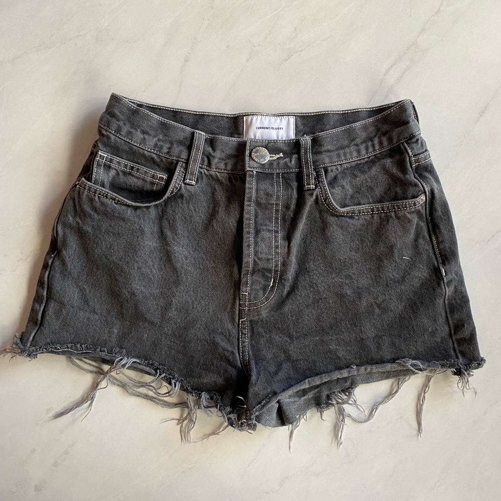 Current Elliott Grey distressed jean short